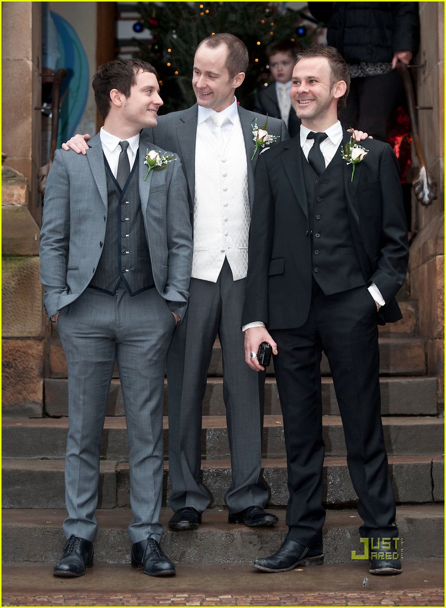 ¿Cuánto mide Dominic Monaghan? - Real height Elijah-wood-dominic-monaghan-billy-boyd-wedding-04