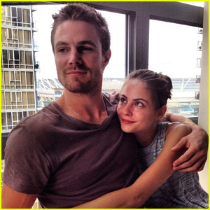 Neris McEwan. Stephen-amell-monday-bonding-with-willa-holland