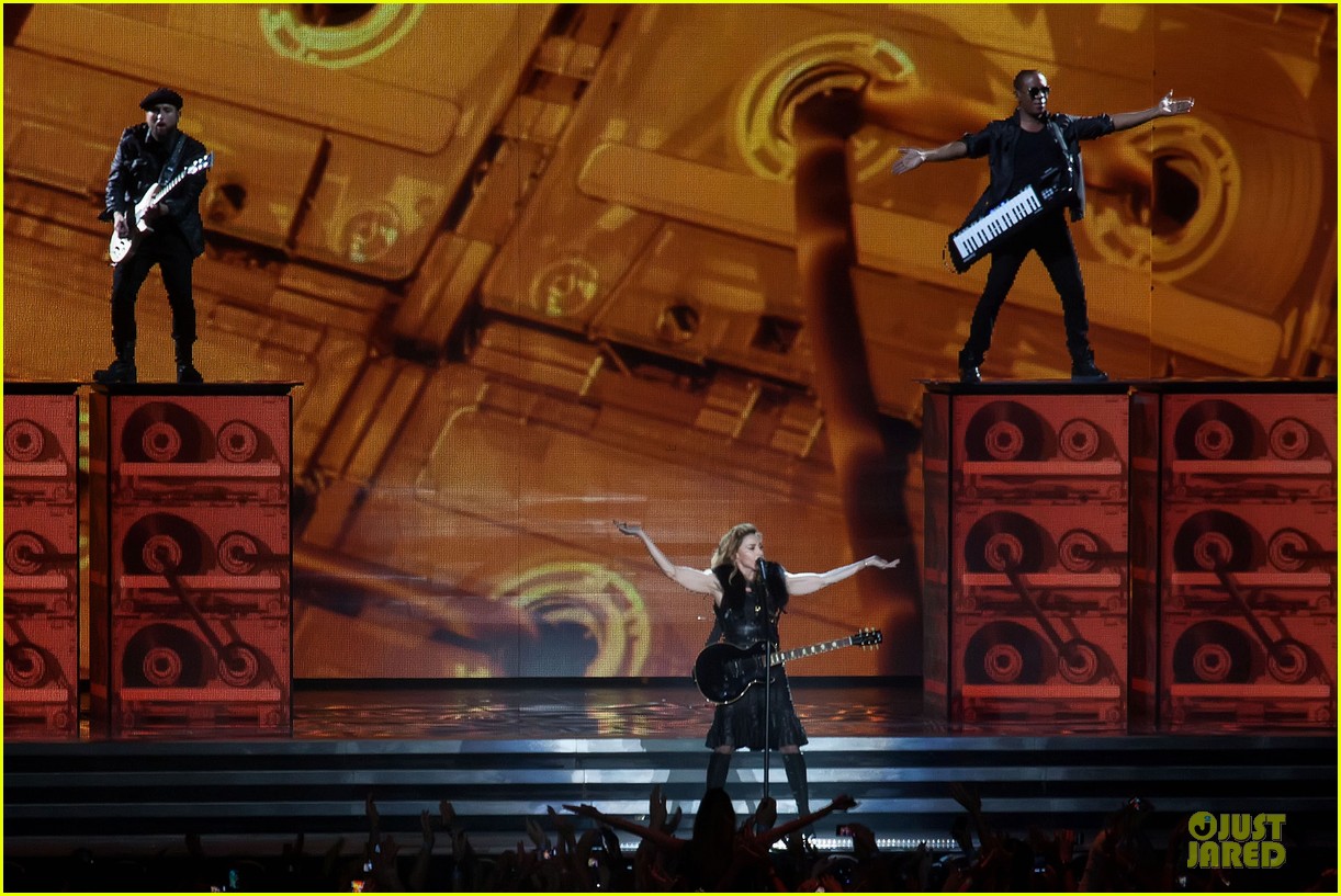 [MADONNA]: MDNA Tour / Tel Aviv. Madonna-mdna-tour-tel-aviv-12