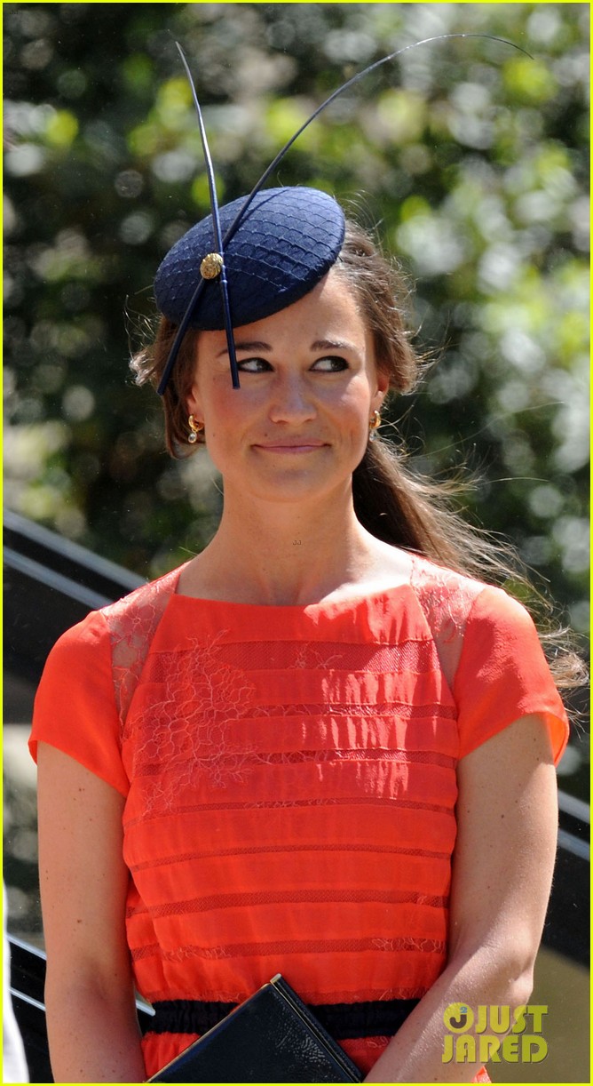 PIPPA MIDDLETON - Página 8 Middleton-summer-wedding-04