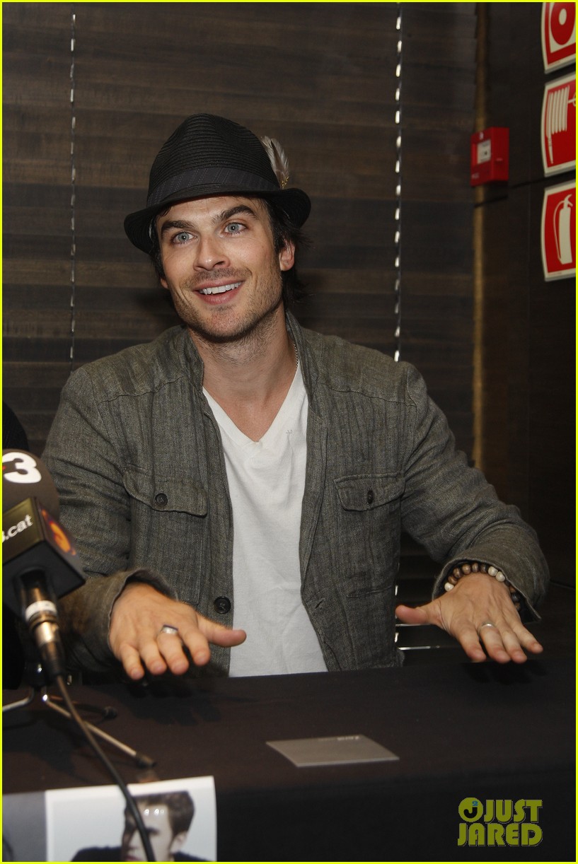 ¿Que está pasando en la Bloody Night Con 2? Ian-somerhalder-michael-trevino-bloodynightcon-03