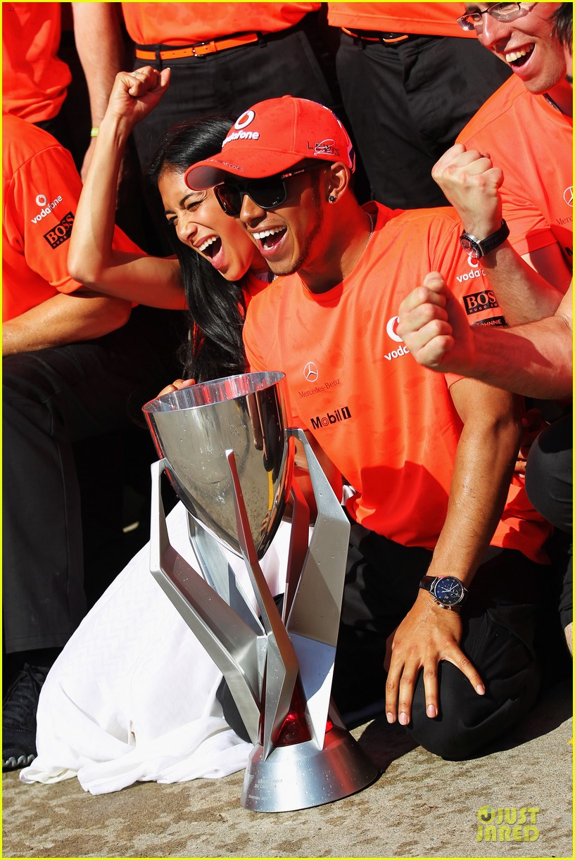 ~ Coken ura ~  Nicole-scherzinger-lewis-hamilton-canadian-grand-prix-05