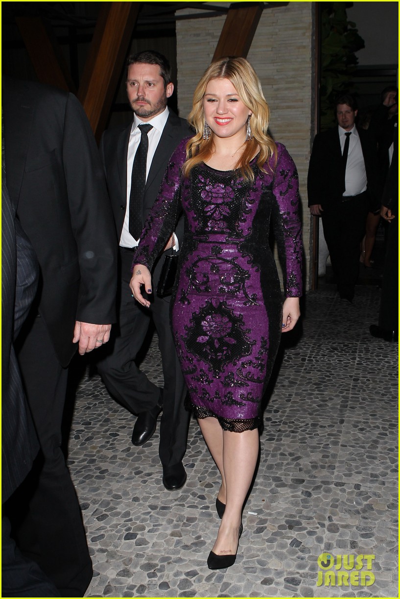 Kelly Clarkson, Adele, Blake Shelton en la After Party de Sony Kelly-clarkson-adele-sony-music-grammy-after-party-08