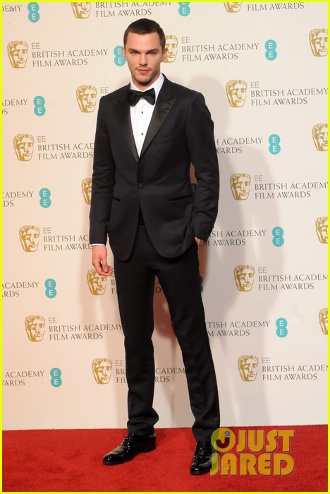 British Academy Film Awards 2013 Nicholas-hoult-jeremy-renner-baftas-2013-red-carpet-01