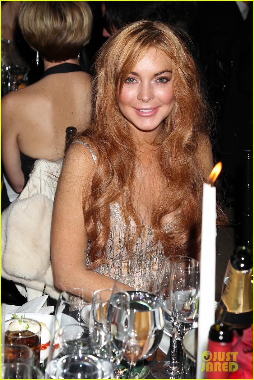 amfAR New York Gala 2013  Lindsay-lohan-ashley-greene-amfar-new-york-gala-2013-02