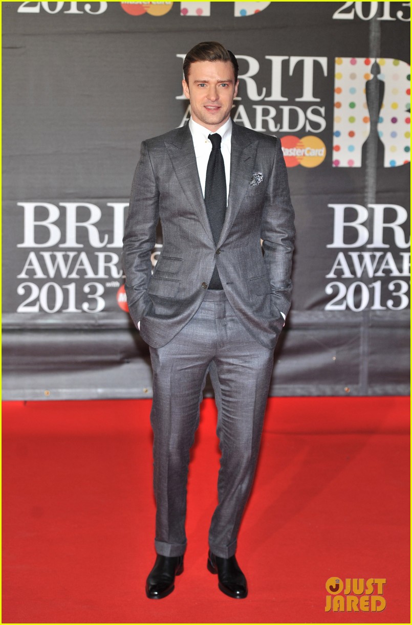 BRIT Awards 2013 Justin-timberlake-brit-awards-2013-red-carpet-05