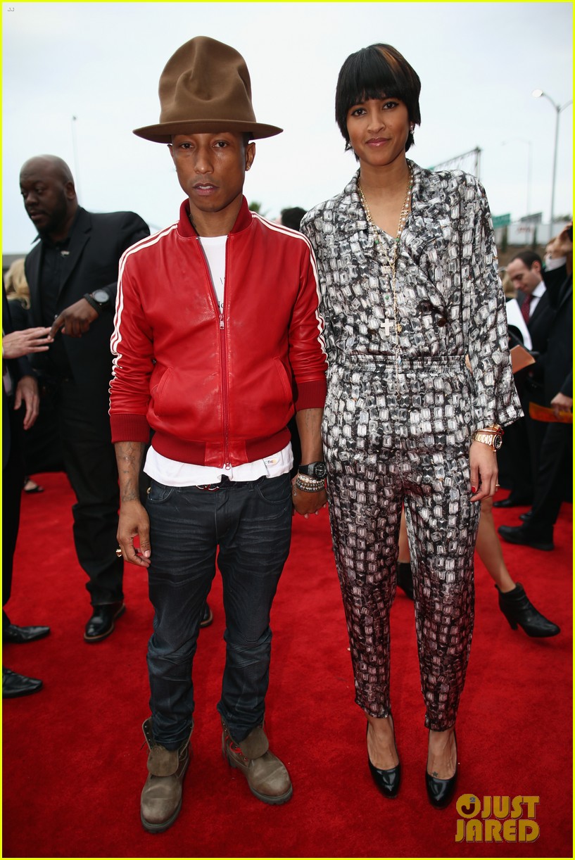 2014 Grammy Awards Pharrell-williams-wins-producer-of-the-year-grammys-2014-03