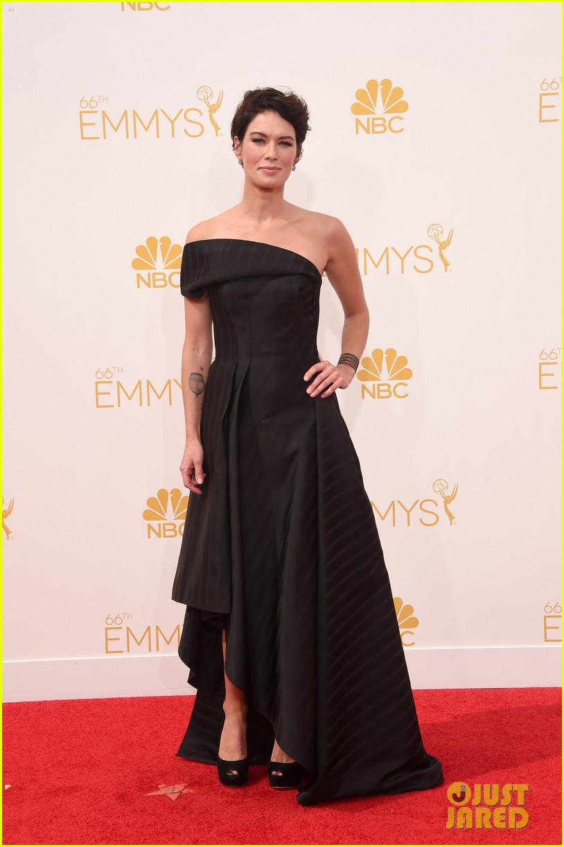 2014 Emmy Awards  Lena-headey-peter-dinklage-emmys-red-carpet-2014-02