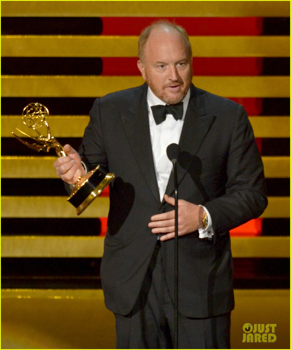 2014 Emmy Awards  Louis-ck-wins-outstanding-writing-at-emmys-2014-01