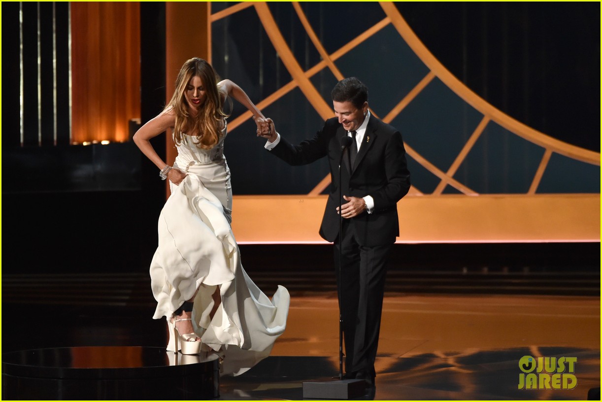2014 Emmy Awards  Sofia-vergara-blasts-critics-of-emmys-skit-05