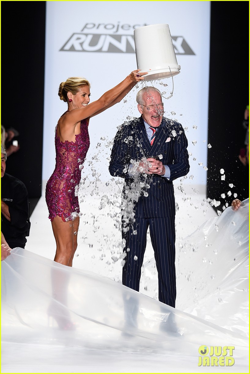 New York Fashion Week 2014  Heidi-klum-dumps-ice-on-tim-gunn-project-runway-show-11