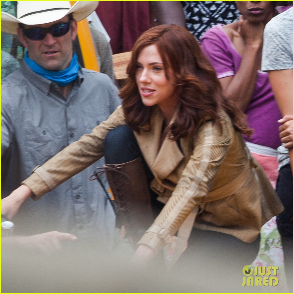 Franchise Marvel/Disney #3 - Page 2 Scarlett-johansson-captain-america-civil-war-set-pictures-10