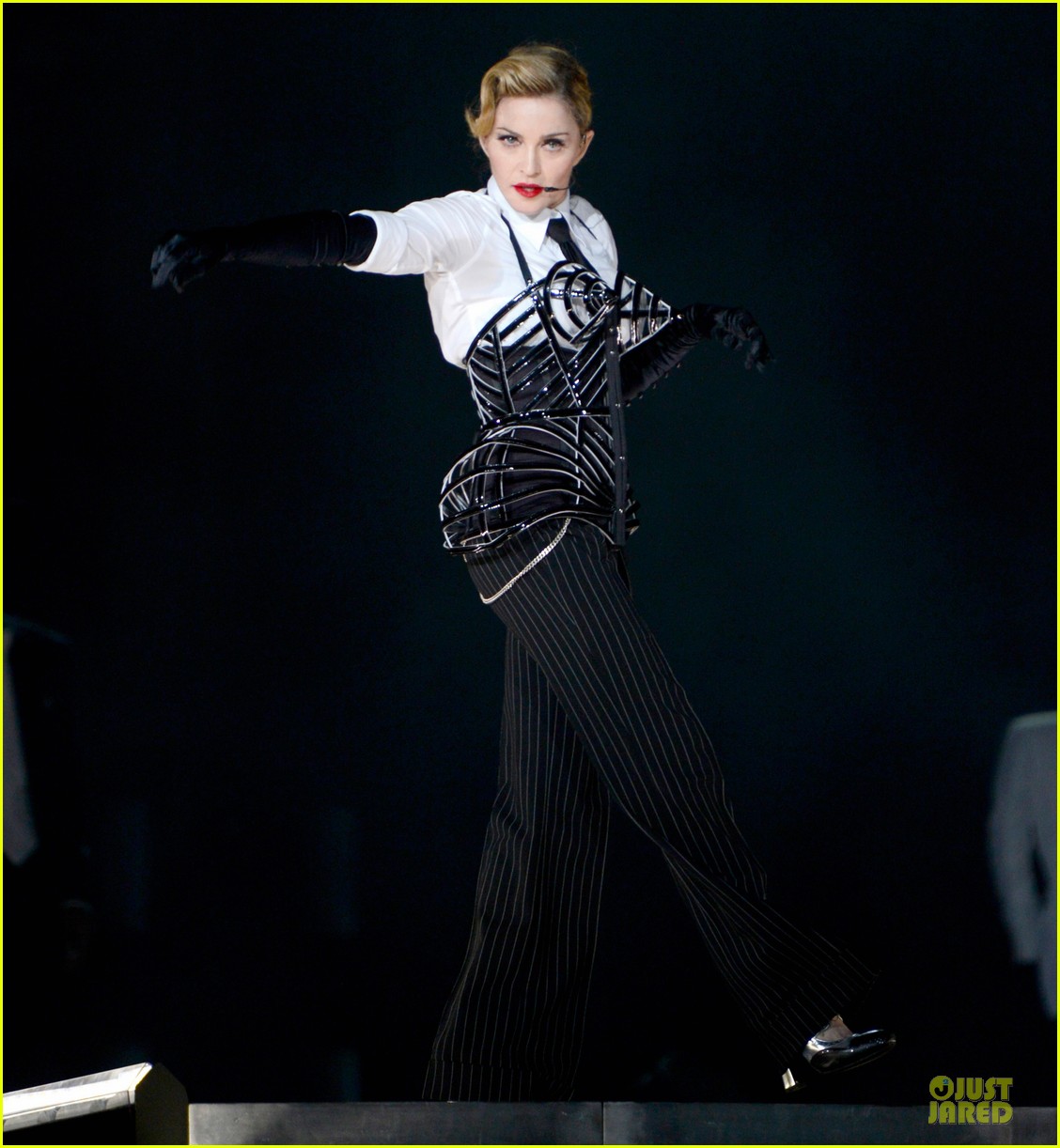 [MADONNA]: MDNA Tour / Tel Aviv. Madonna-mdna-tour-tel-aviv-10