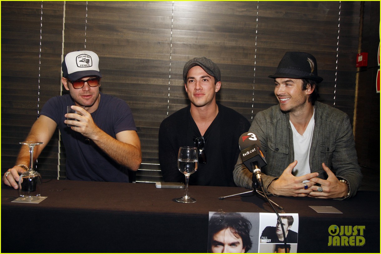 ¿Que está pasando en la Bloody Night Con 2? Ian-somerhalder-michael-trevino-bloodynightcon-04