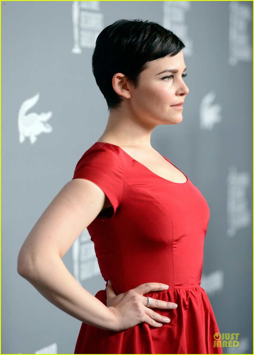 Ginnifer Goodwin y Josh Dallas en el Costume Designers Guild Awards 2013 (19/02/2013) Ginnifer-goodwin-josh-dallas-cdg-awards-2013-red-carpet-07