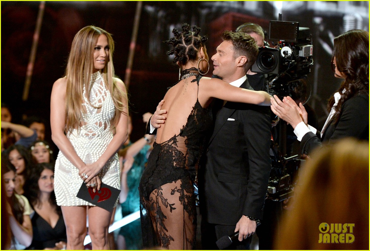 [2014 iHEART RADIO MUSIC AWARDS]: Show. Jennifer-lopez-goes-from-idol-to-iheartradio-music-awards-12