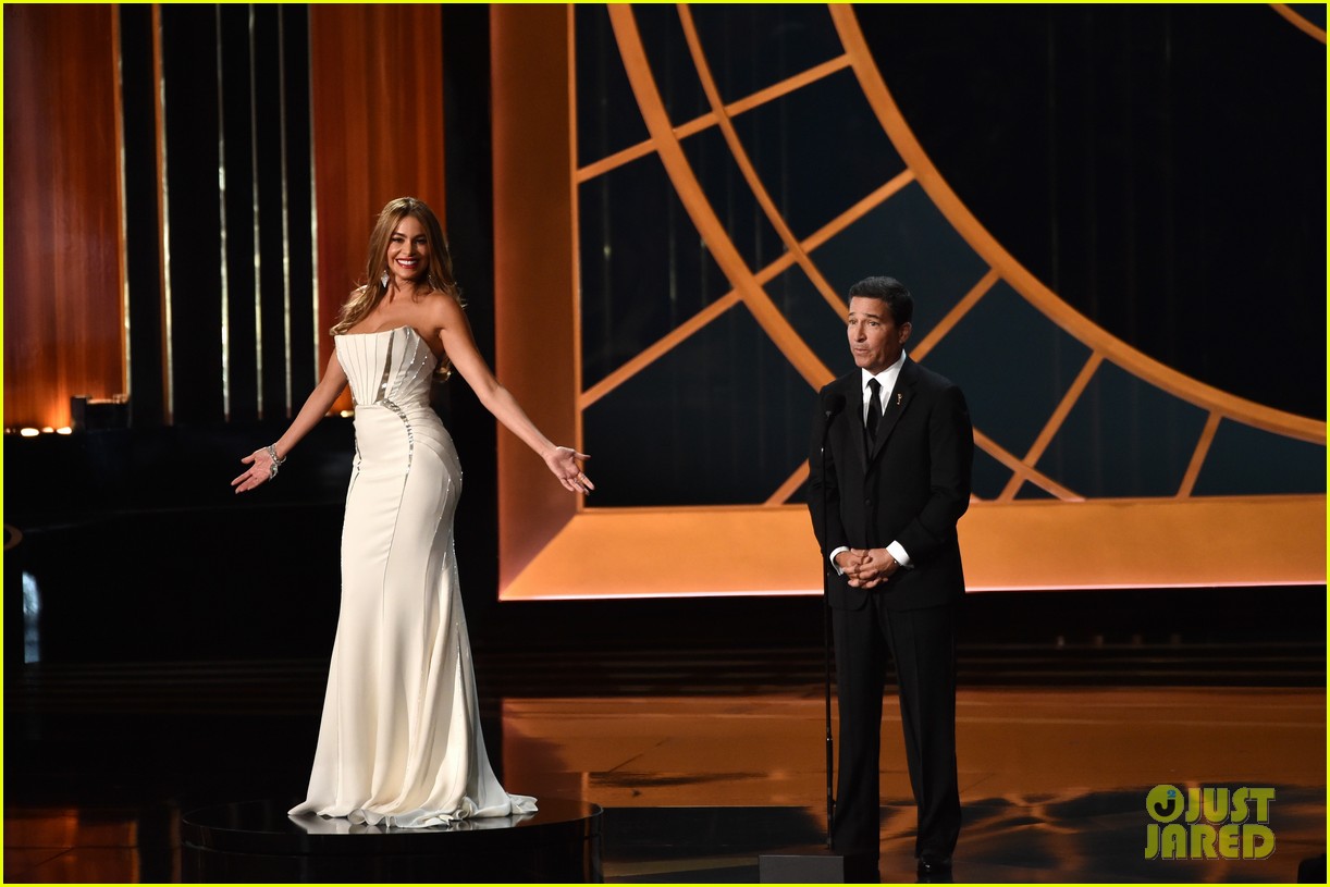 2014 Emmy Awards  Sofia-vergara-blasts-critics-of-emmys-skit-04