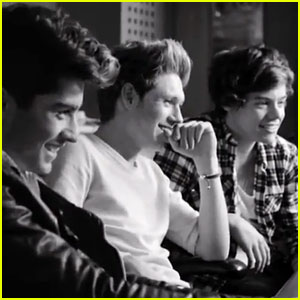 [Pedido] Uc Browser One Direction [Soy niña] :B One-direction-little-things-video-premiere-watch-now