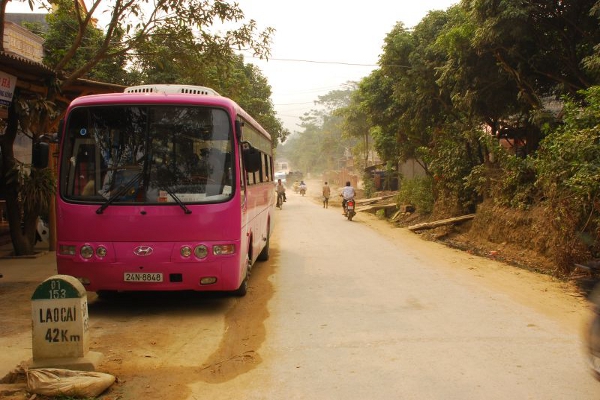 How to Ride an Overnight Bus in Vietnam   20110220-vietbus1