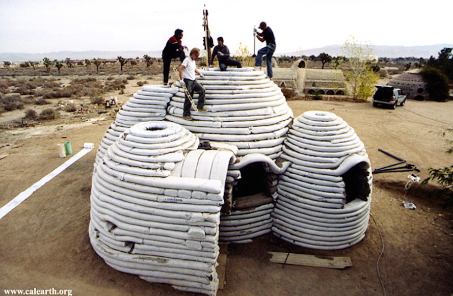 10 Unique Earth Dwellings Almost Anyone Can Afford  CalEarth-disaster-proof-eco-shelter-11-889x581