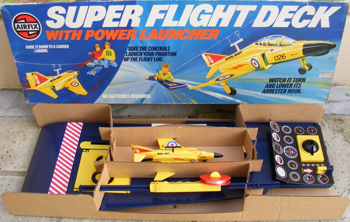 Boyhood games. Airfix-Super-Flight-Deck-Game-1975_700_600_4GS2Y