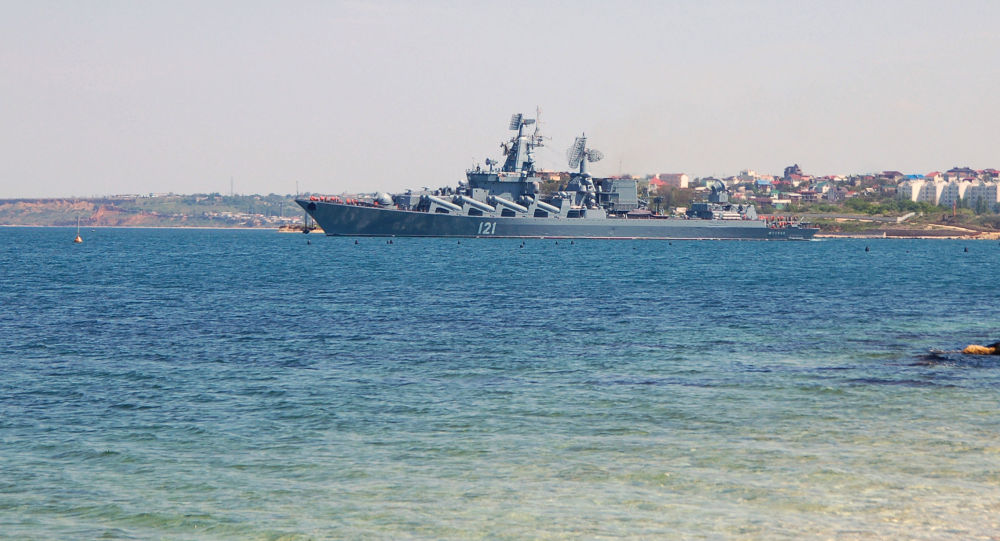 طراد "موسكو" يتوجه إلى شاطئ سوريا 1014293043