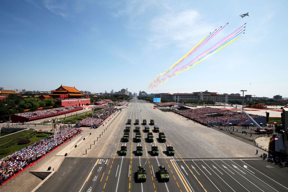 parade militaire dans le monde - Page 2 1017944429