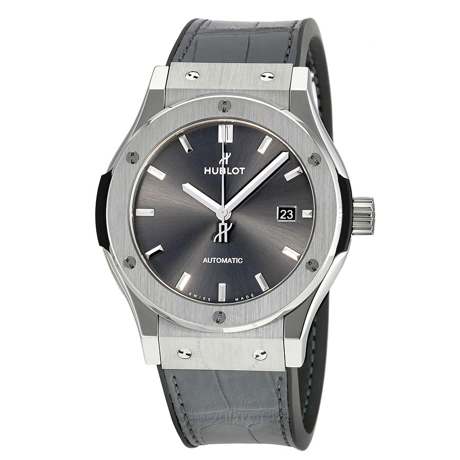 Debutant cherche montre pour un budget de 8000 euros max Hublot-classic-fusion-grey-dial-automatic-men_s-watch-542.nx.7071.lr