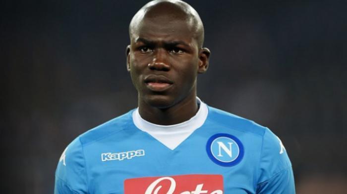 ¿Cuánto mide Kalidou Koulibaly? - Altura - Real height Kalidou-koulibaly-tetap-di-napoli_20160722_160720