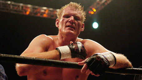 Josh Barnett compara Strikeforce con UFC  Mma_i_barnett01_5761_medium