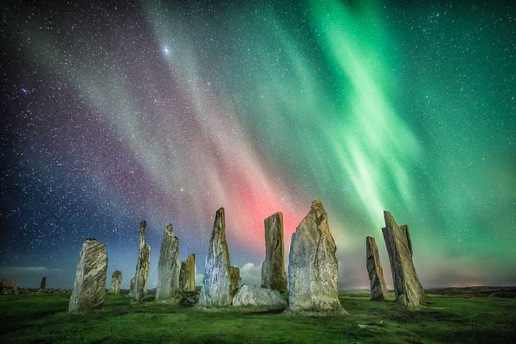 The Daily Rave - Page 3 Callanish-Stones-Aurora__880