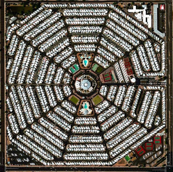 Modest Mouse >> álbum "Strangers to Ourselves" 08333145