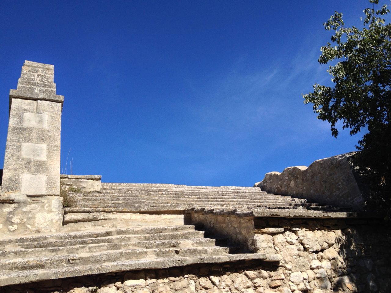 les hauts plateaux du Vercors en fait les alpilles petit CR et Photos  20