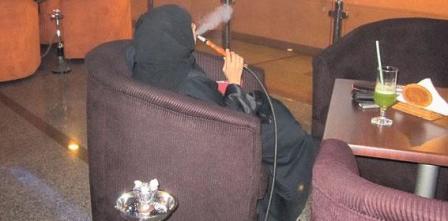 السعودية " الخامسة عالمياً " في عدد النساء المدخنات  1329487800