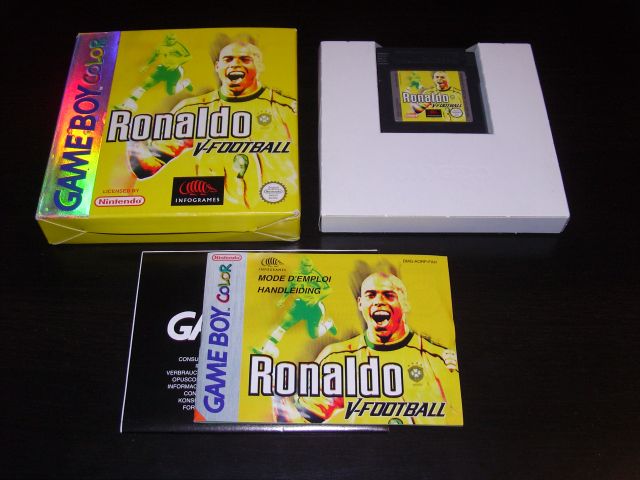 NINTENDO - Gameboy / Gameboy Color GBC_RONALDOVFOOT_PAL