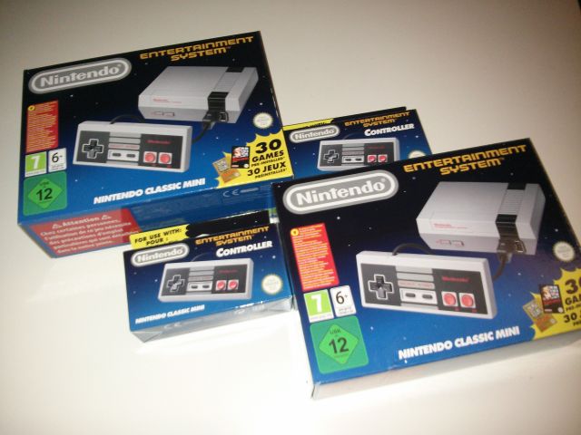 arrivages - ARRIVAGE : Du jour ou de la veille ! - Page 18 NES_NINTENDOCLASSICMINIx2_PAL