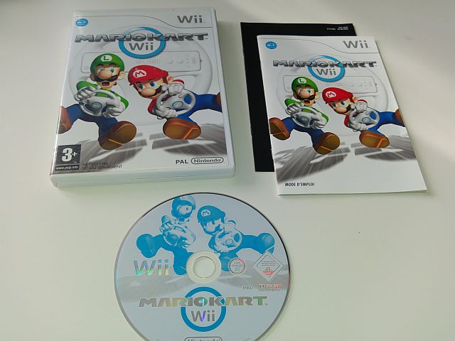 ARRIVAGE : Du jour ou de la veille ! - Page 16 WII_MARIOKARTWII_2_PAL