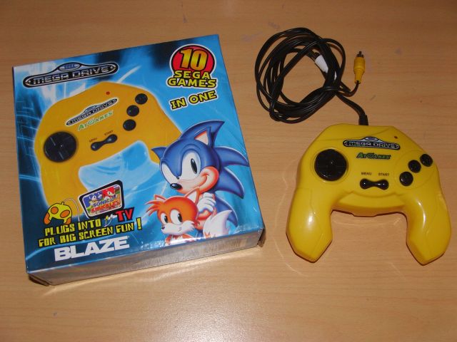 SEGA - Clone & compagnie MD_CONSBLAZE_PAL