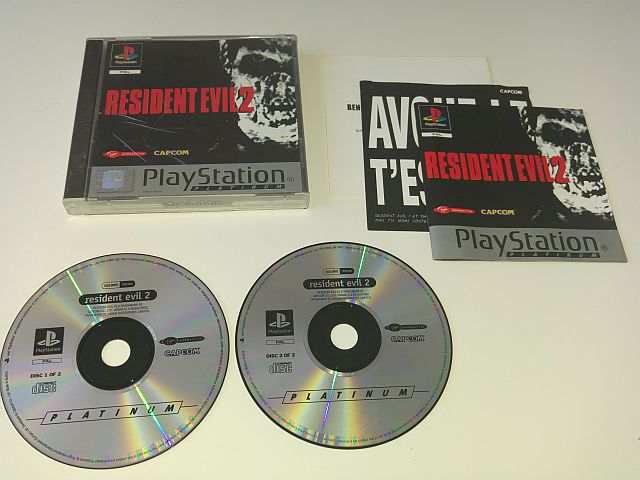 ARRIVAGE : Du jour ou de la veille ! - Page 33 PS1_RESIDENTEVIL2_PLA_PAL