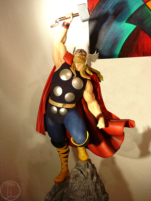 [Bowen Designs] Thor Classic Action Statue - LANÇADO!!!! Fotos: Pag.04 - Página 5 Dsc03218-2