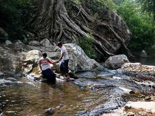 Khám phá Thác nước kêu ở Đơn Dương Thackeu-donduong