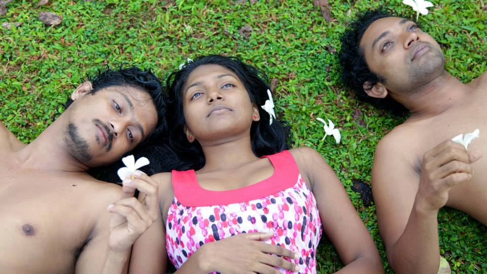 සය පෙති අරලියා මලේ කතාව - Frangipani 1374747_10200780823062270_1650262182_n