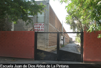 CHILE: TENGO BUEN PROMEDIO PERO EN EL COLEGIO ME DICEN QUE ESAS NO SON CARRERAS PARA NOSOTROS PORQUE SOMOS POBRES Escuela-Juan-de-Dios-Aldea-de-la-Pintana