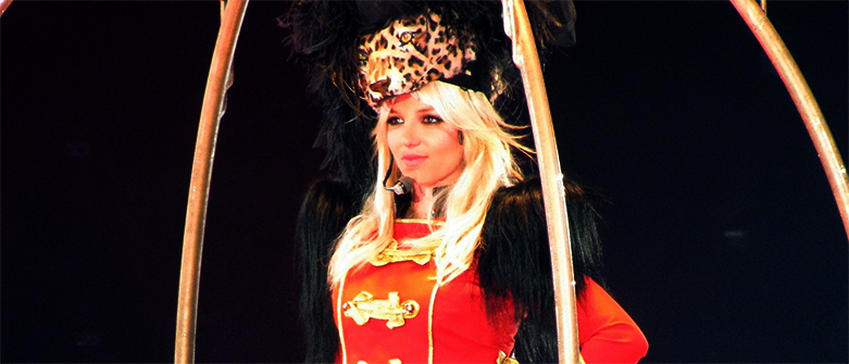 Gravações profissionais de Britney Spears na "The Circus Tour" Circustour2