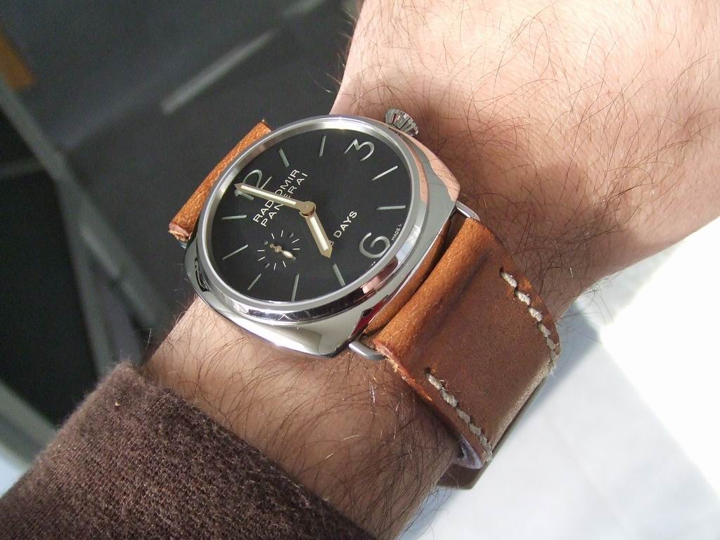 Montres sur bracelets en gros cuir... 190PAM2