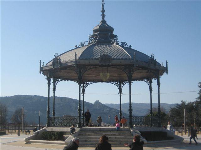 Fête de la zik à Valence...concert au kiosque des amoureux Valence_kiosque