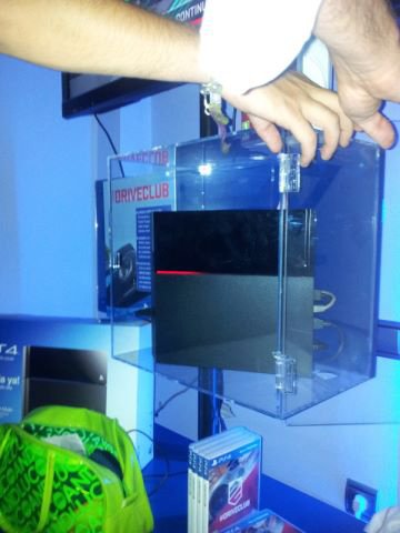 PS4 console gets ‘Red Line of Death’ so avoid overheating Ps4-red-line-of-death