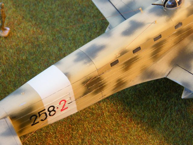 SAVOIA-MARCHETTI SM.84  --   1/72   --   Xotic 72 Sm84-03