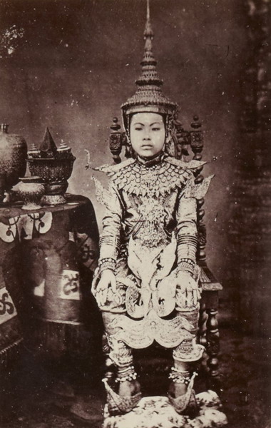 Ảnh chân dung hiếm của người Đông Dương 140 năm trước (2) Kienthuc-chan-dung-1880-29_yepn