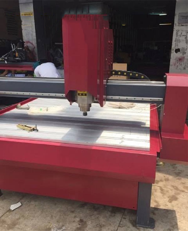 Máy móc công nghiệp:  May-cnc-suda-1325-1